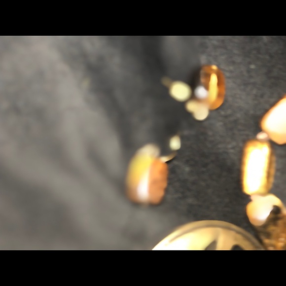 Necklace and earring set - Picture 4 of 5